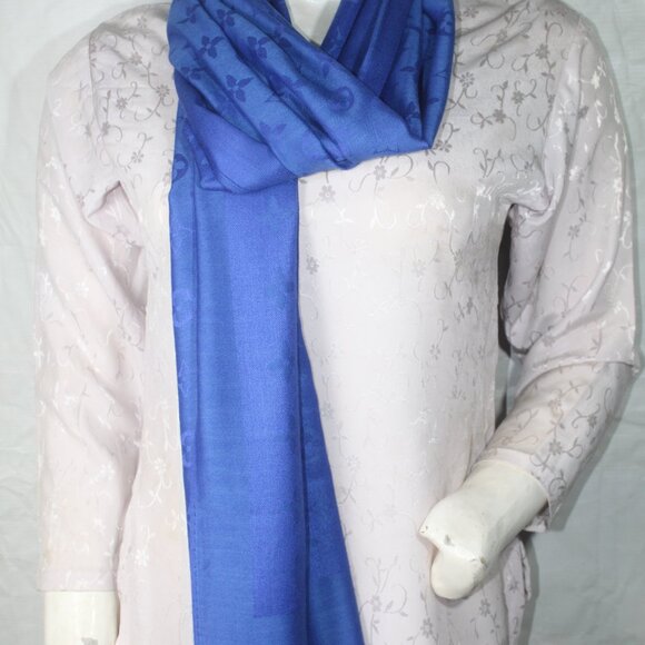 Louis Vuitton Stole Shawl Wrap 65% Cashmere 35% Silk Blue Used - Picture 4 of 10
